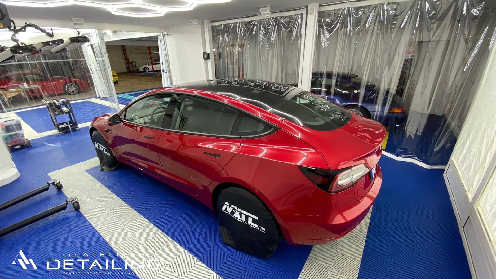 Tesla Model 3 Bleu Outremer: Full céramique - Maniac-Auto Detailing Center